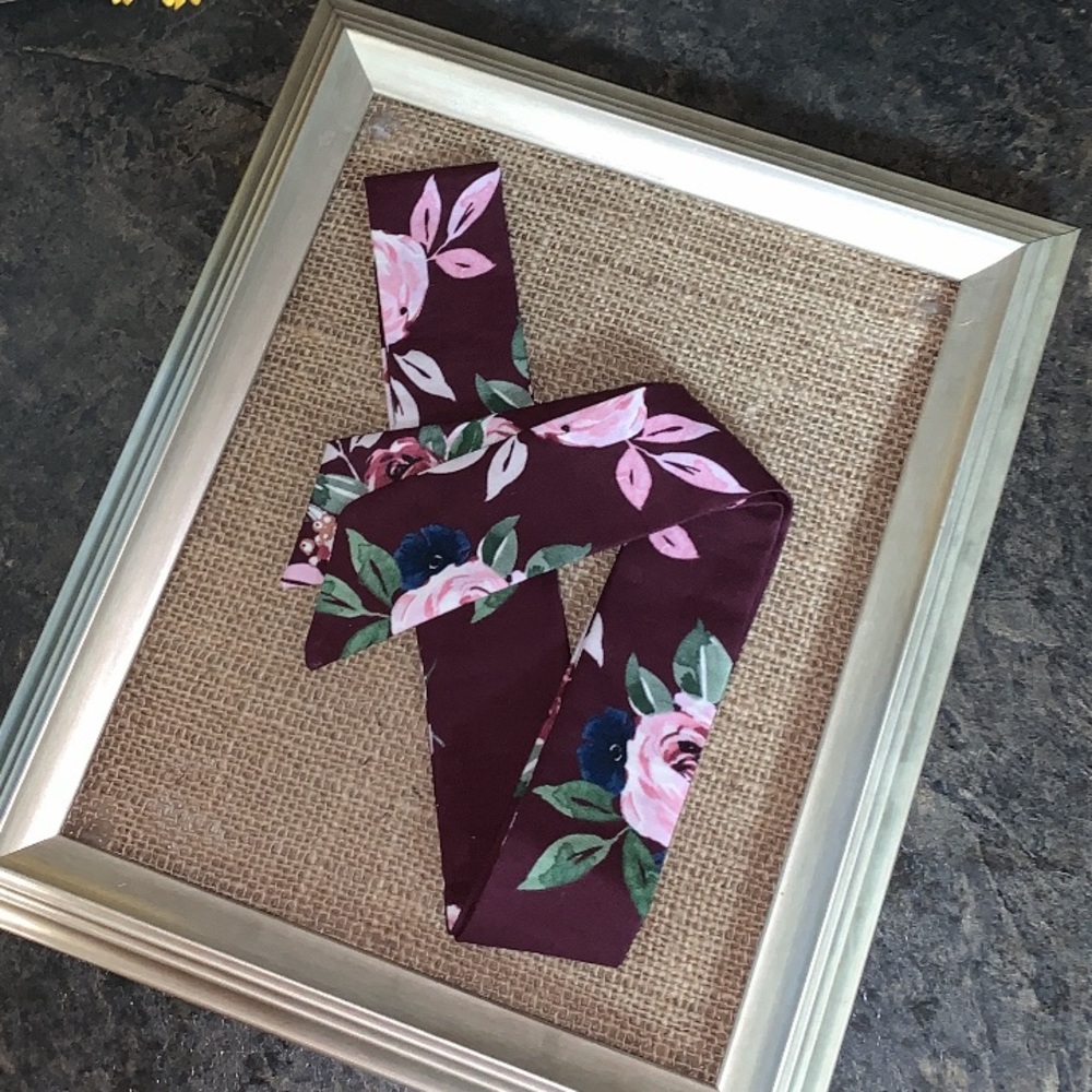 Blooms in Wine Twilly